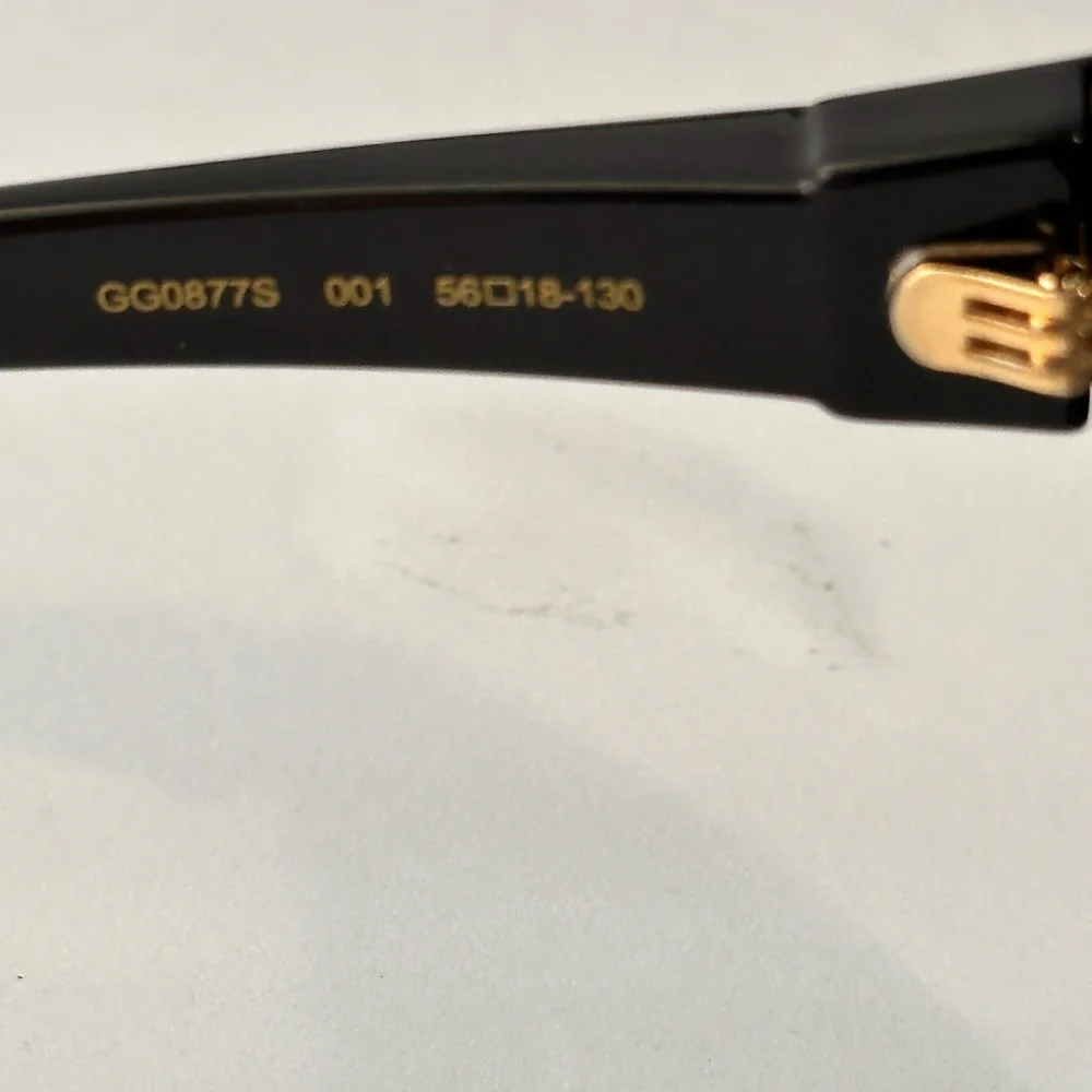 New Authentic GUCCI GG0877S-001 Oversized Feminine Cat Eye Sunglasses